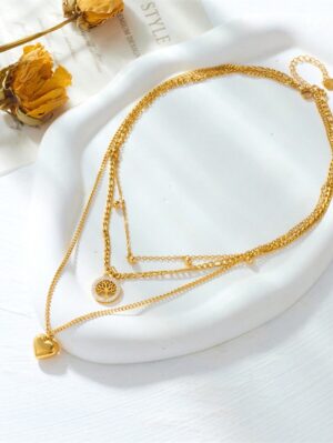 Collier en or à trois couches