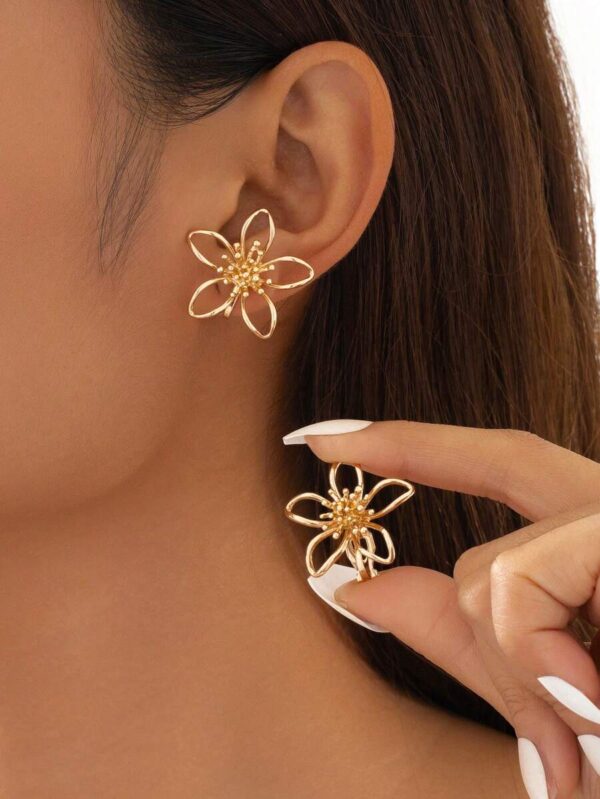 Boucles d'Oreilles Fleur Dorée