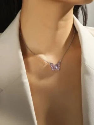 Collier papillon en cristal
